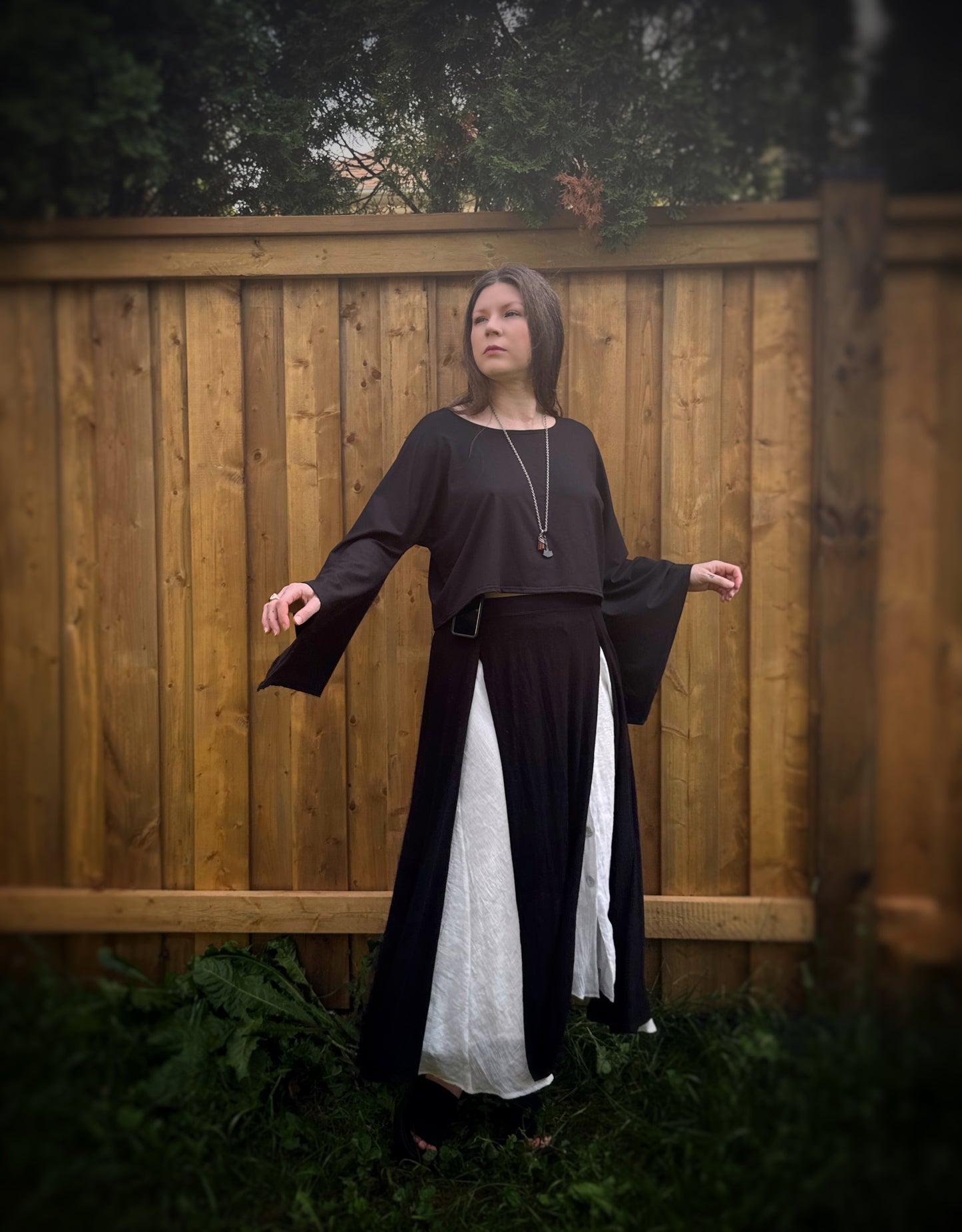 Hekate Crop