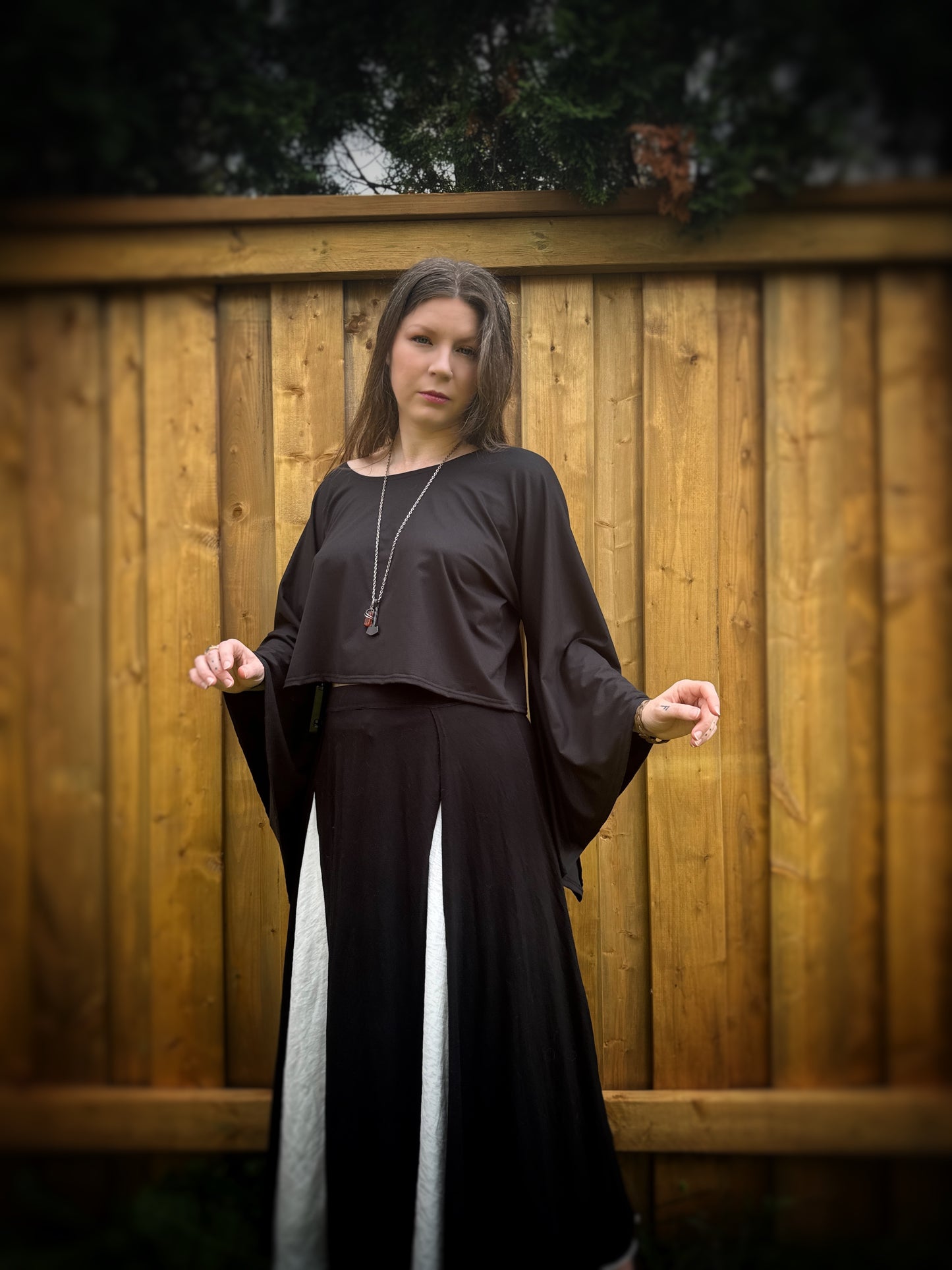Hekate Crop