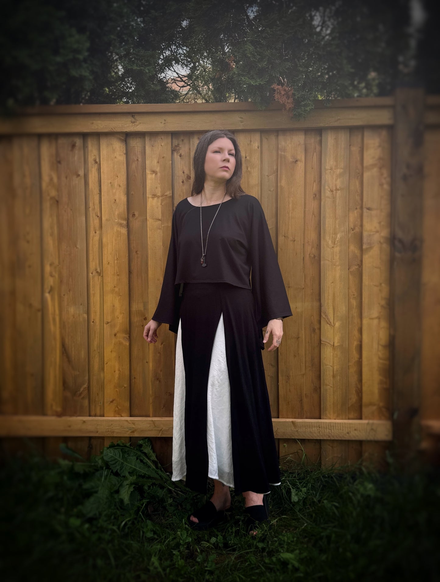 Hekate Crop