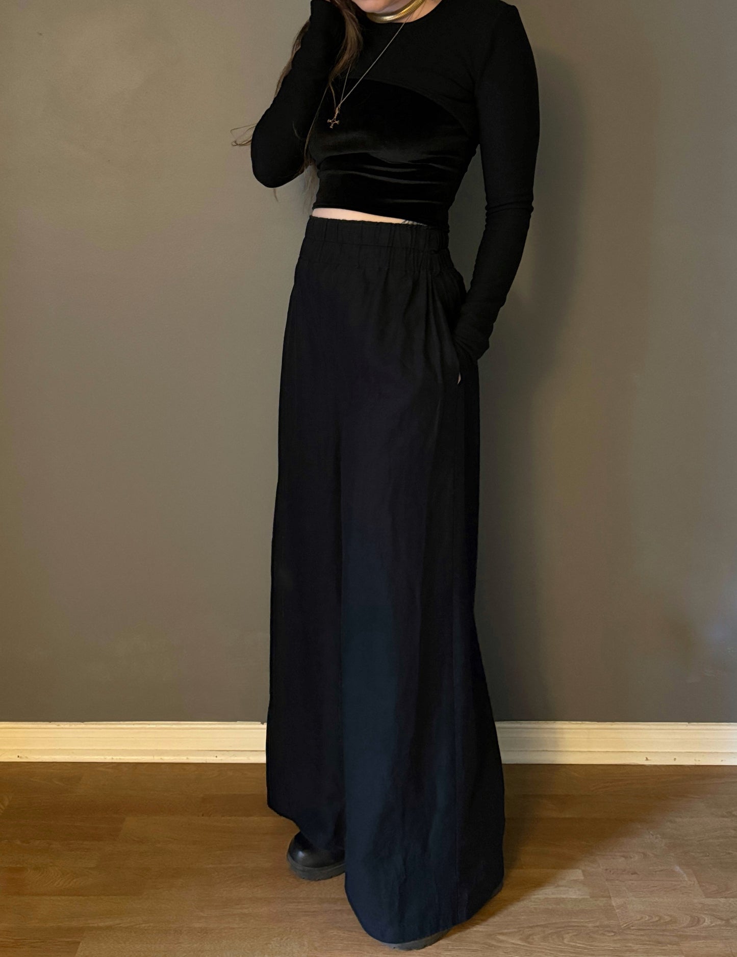 Wide leg pants