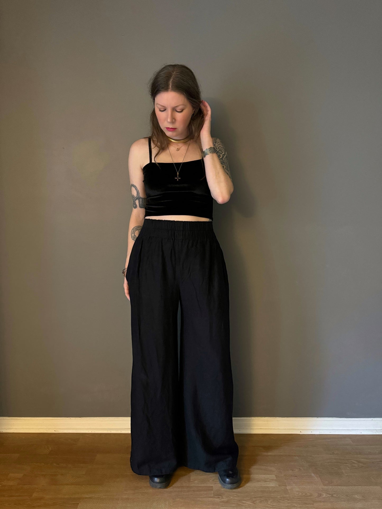 Wide leg pants