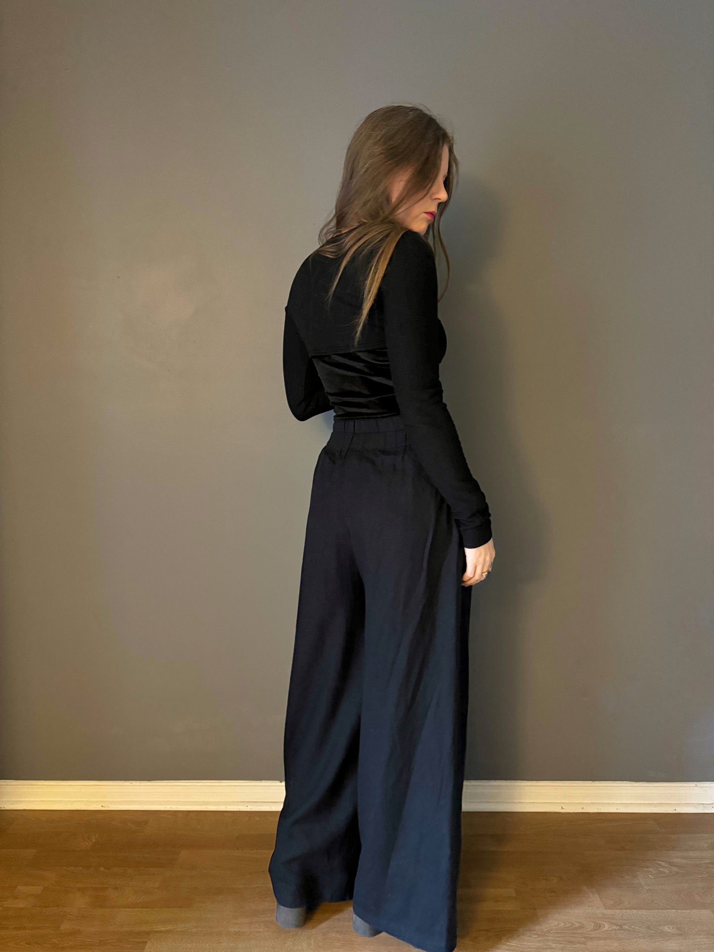 Wide leg pants