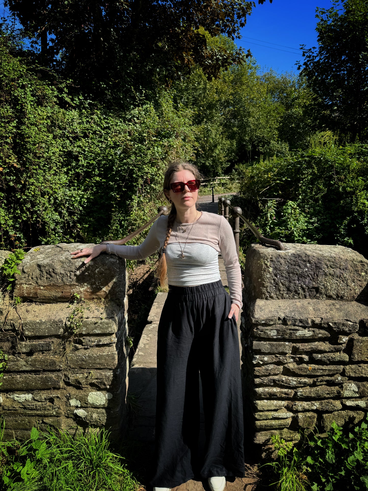 Wide leg pants