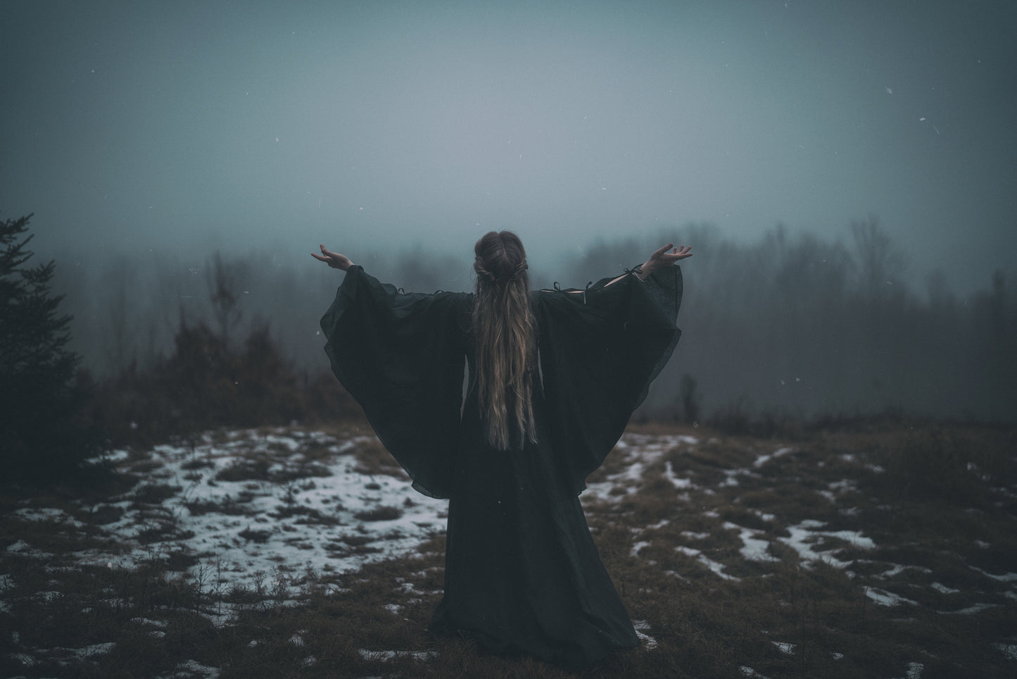 Isabella Robe